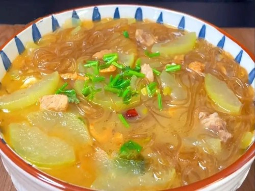 冬瓜粉条炖五花肉