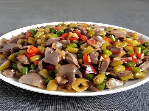 酸豇豆炒鸡胗